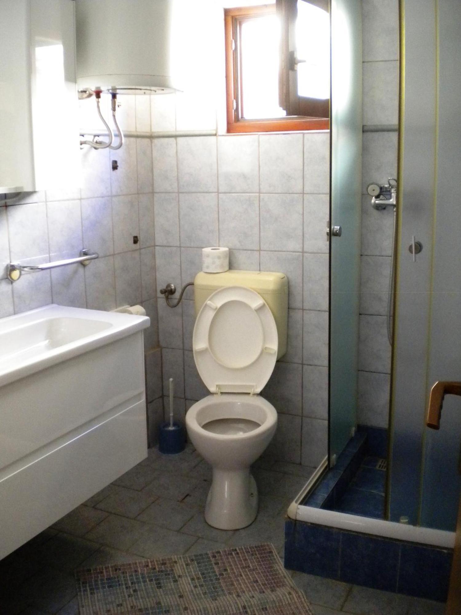 Villa Maria Нин Екстериор снимка