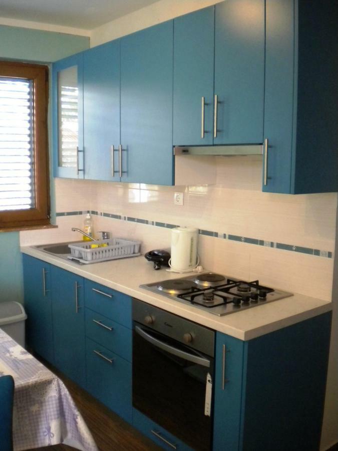 Villa Maria Нин Екстериор снимка